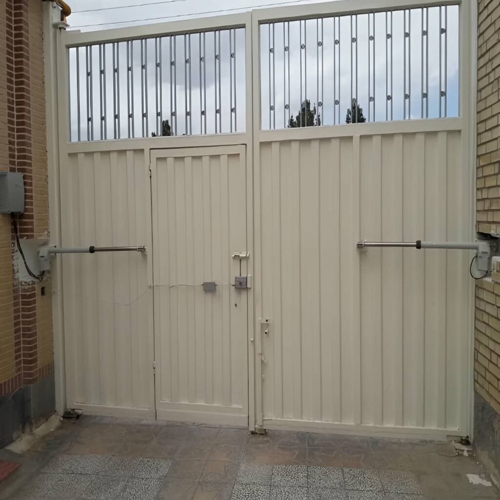 اجرای جک درب پارکینگ ایتالیایی هیدرولیک با فتوسل ایمن اجرای جک درب پارکینگ ایتالیایی هیدرولیک با فتوسل ایمن