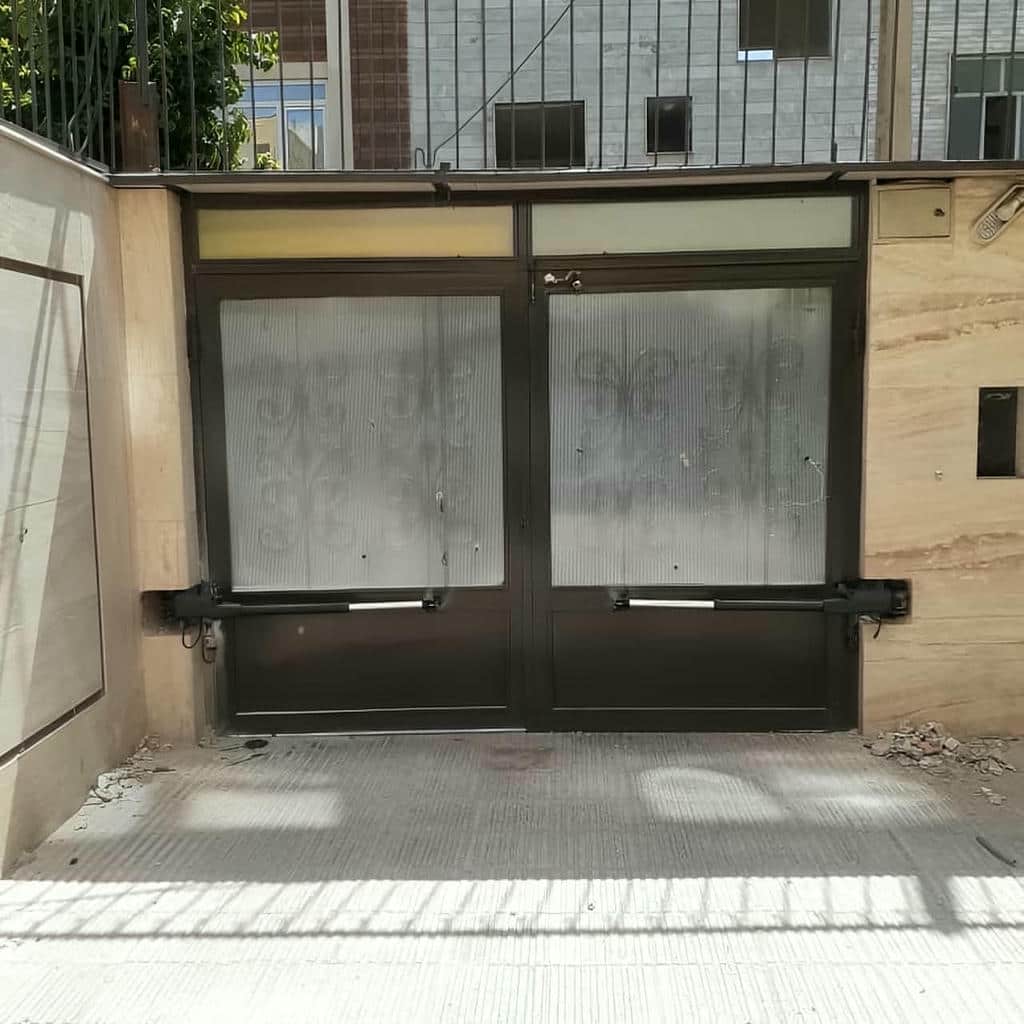 قیمت جک درب حیاط سنگین شاسی دار با تجهیزات ایمنی قیمت جک درب حیاط سنگین شاسی دار با تجهیزات ایمنی