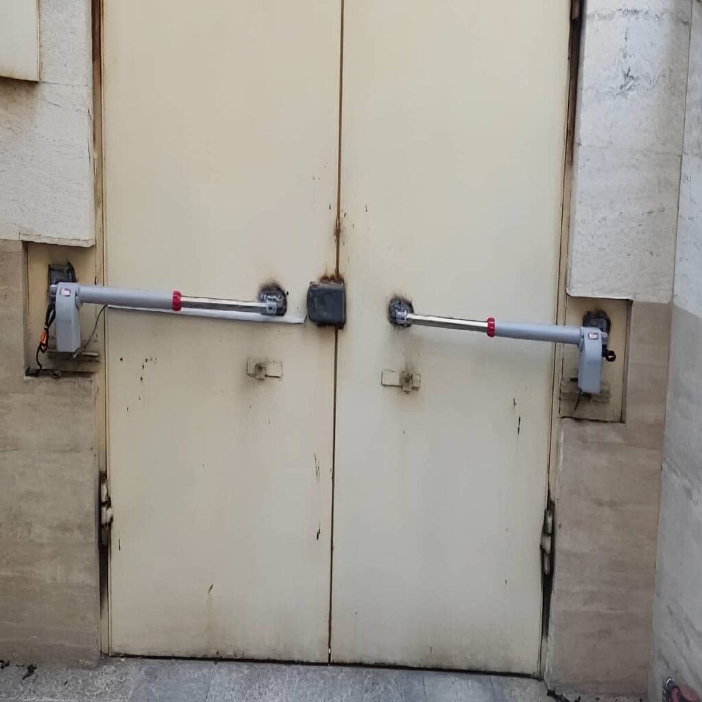 جک درب پارکینگ الکترومکانیک خانگی برای کنترل امن ورودی