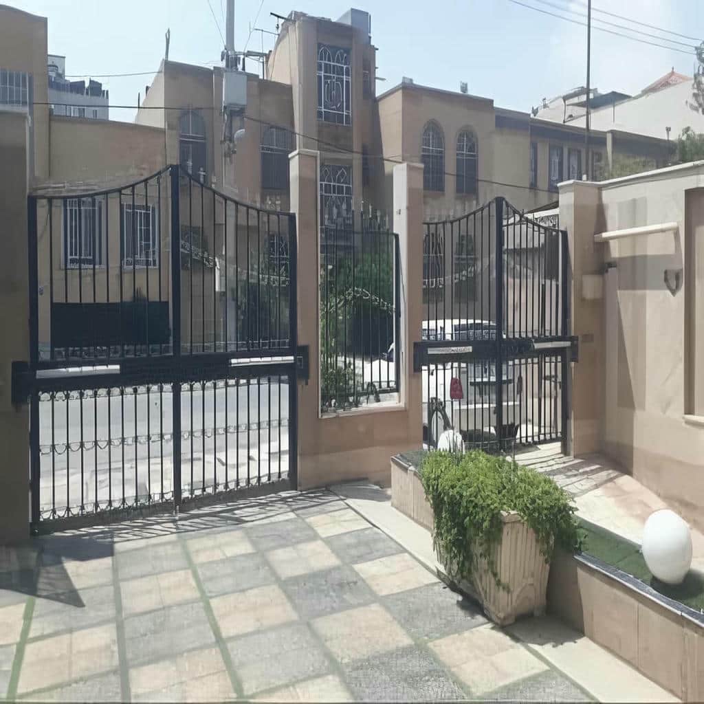 تعمیر جک ریلی پارکینگ کشویی برای رفع توقف ناگهانی تعمیر جک ریلی پارکینگ کشویی برای رفع توقف ناگهانی