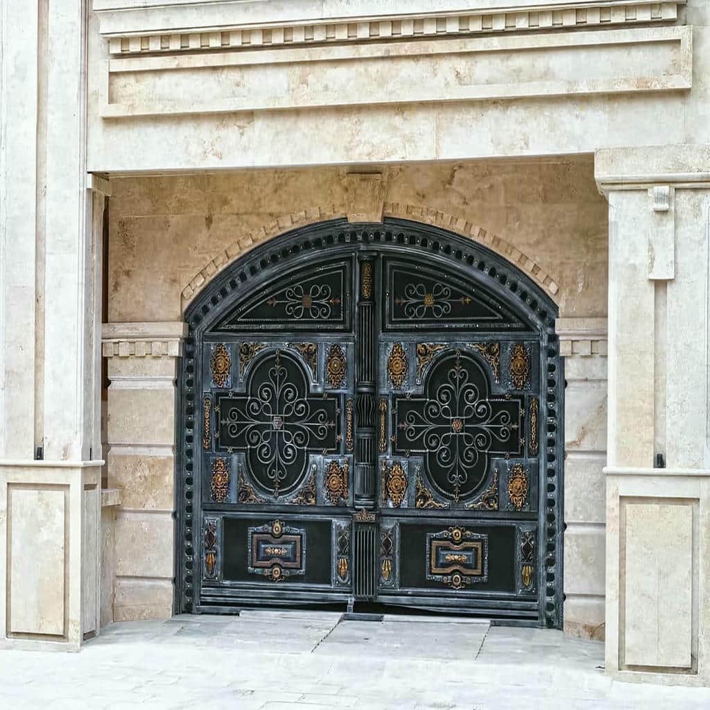 درب پارکینگ برش لیزری طرح هندسی با امنیت ورودی بالا