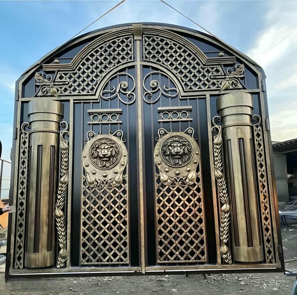 درب ویلایی ورق پانچ با امنیت ورودی بالا درب ویلایی ورق پانچ با امنیت ورودی بالا