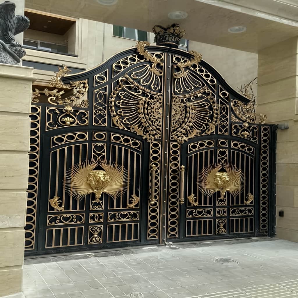 7 طرح درب آهنی شیک ورودی حیاط