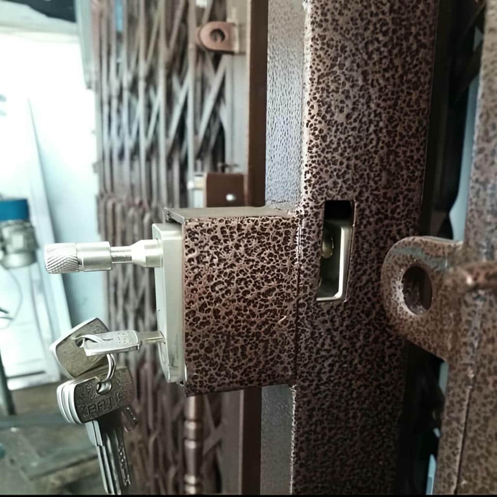 حفاظ فلزی کشویی