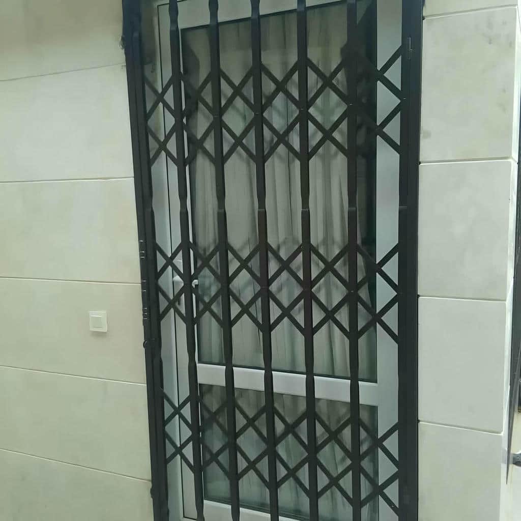 مرکز فروش تخصصی محافظ درب آپارتمان ویژه دوام و طول عمر بالا