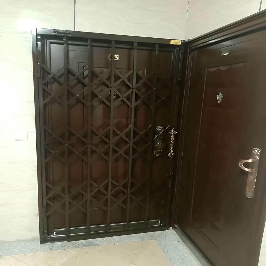 حفاظ آکاردئونی با پوشش رنگ