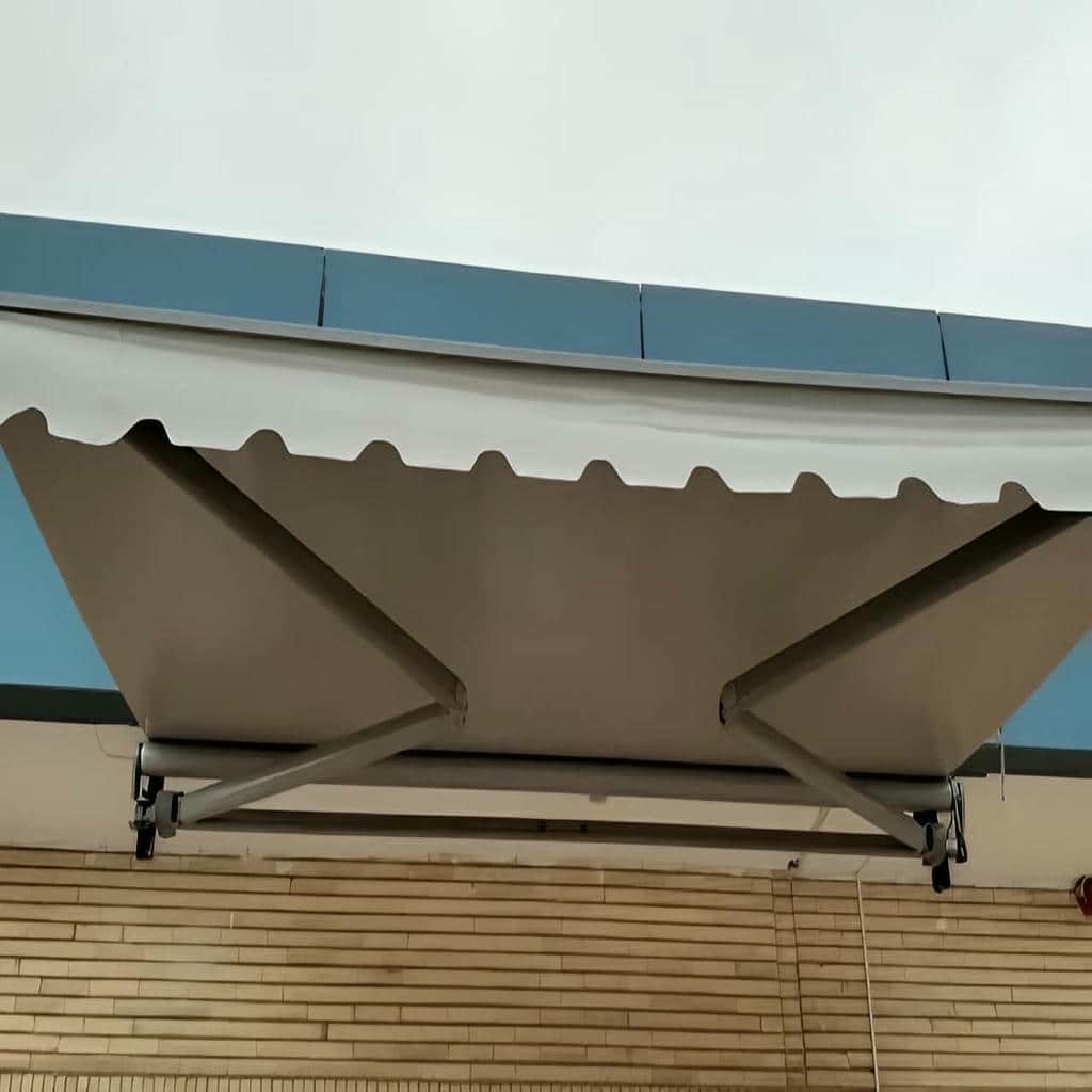 سایبان اتوماتیک مقاوم در فضای باز