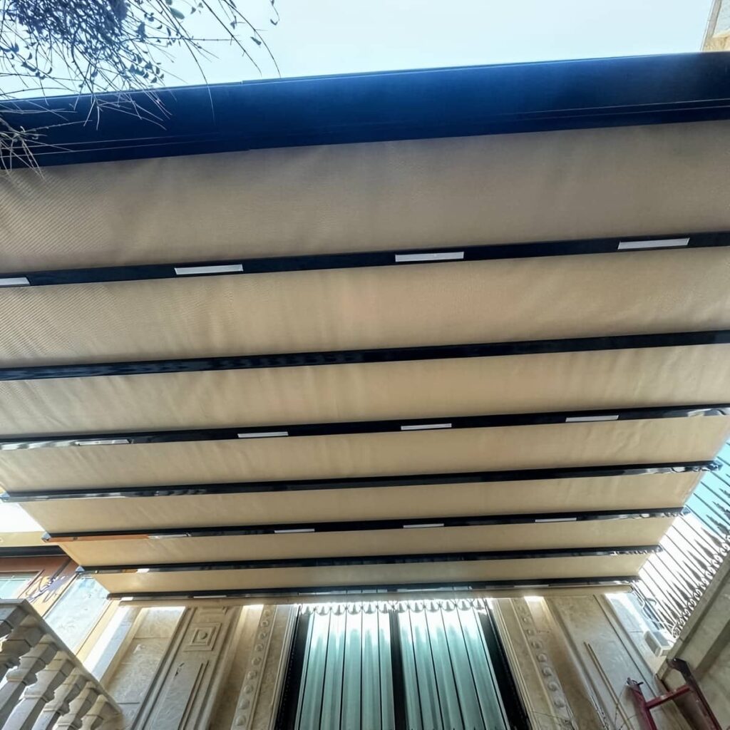 سایبان تاشو فضای باغ
