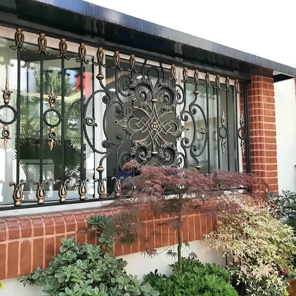 حفاظ پنجره فضای محدود