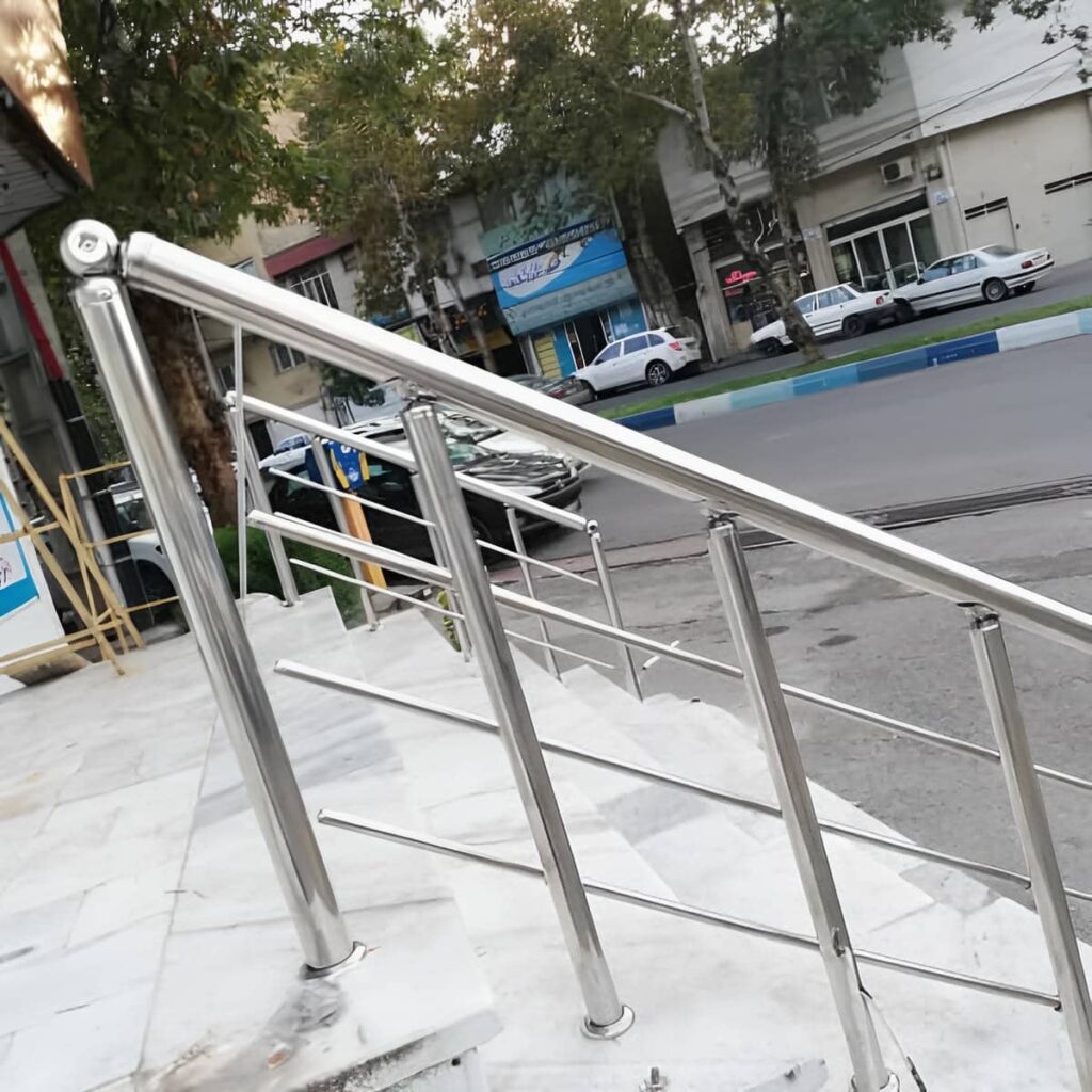 حفاظ پله با طرح اصیل