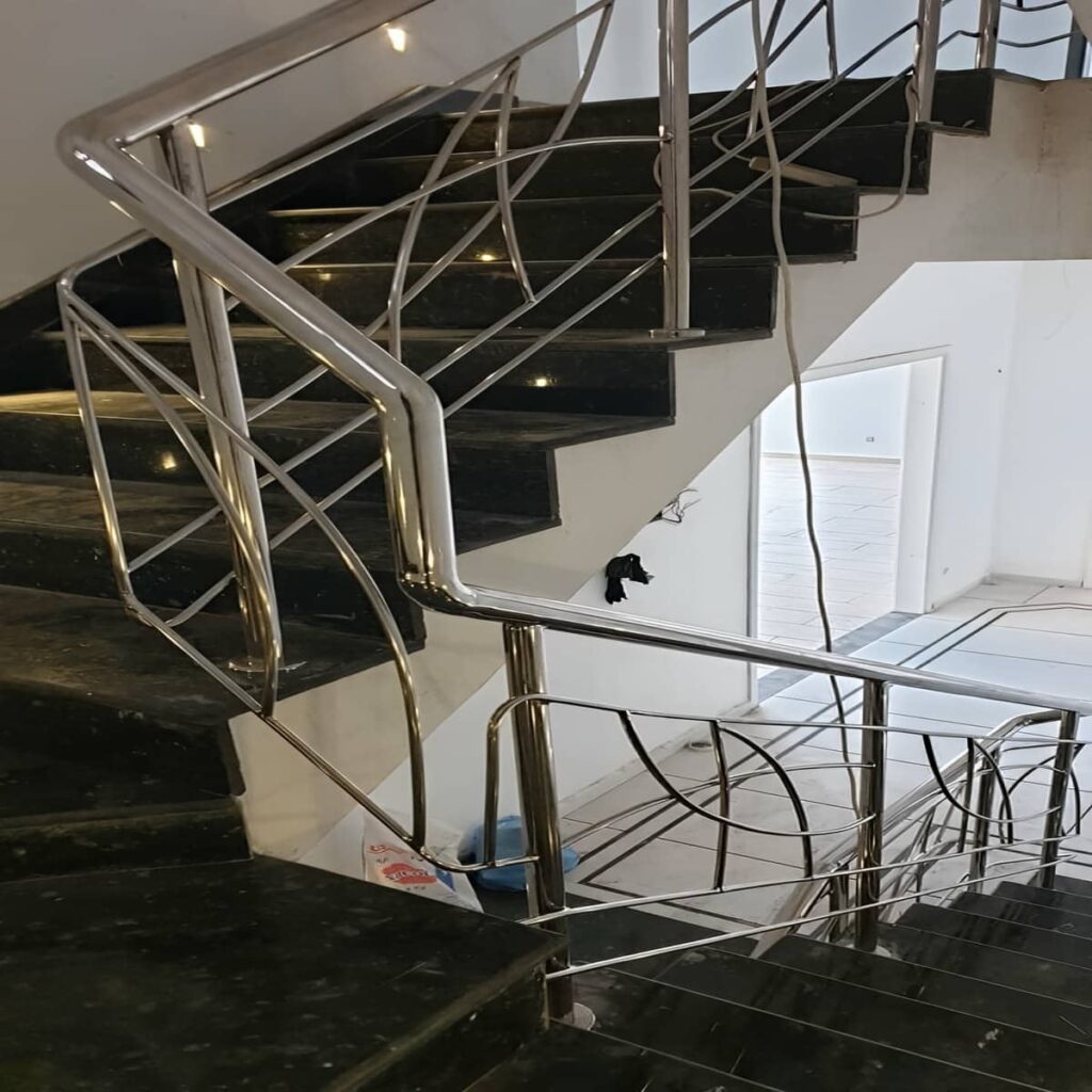 حفاظ استیل مسیر داخلی