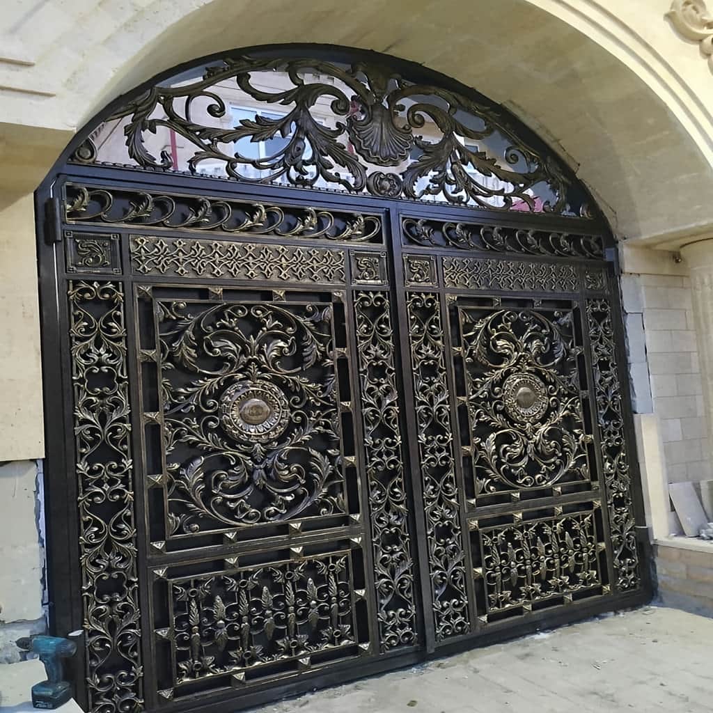 درب آهنی ورودی حیاط