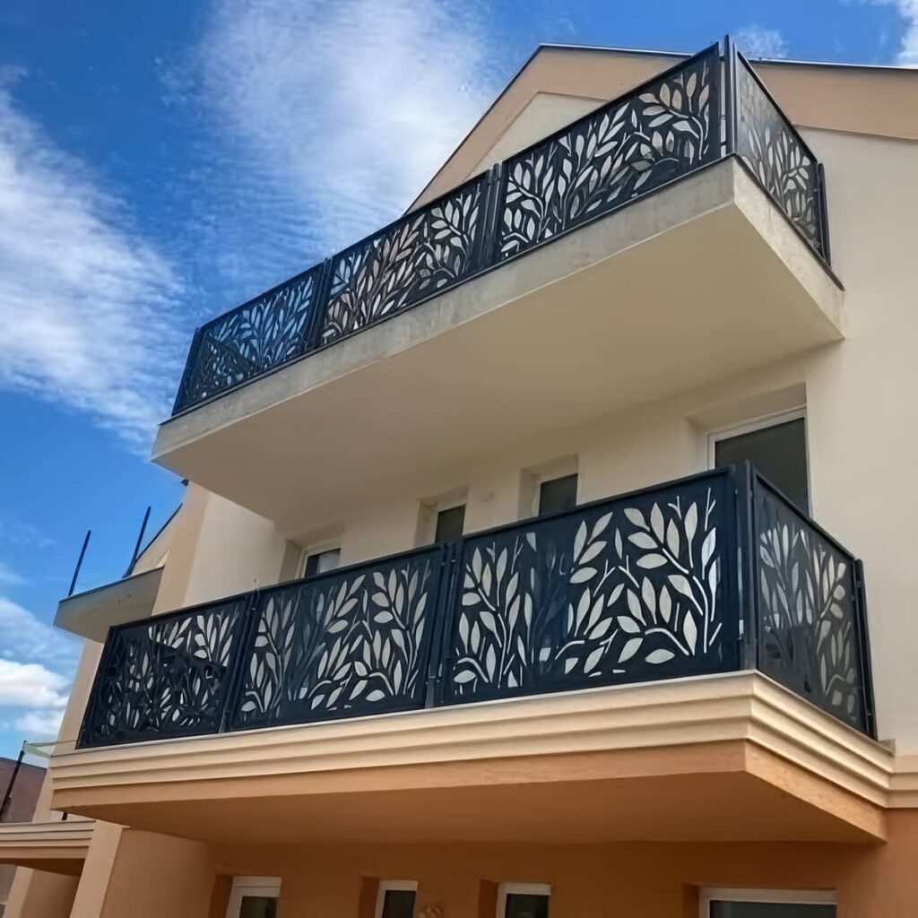 نرده آلومینیومی تراس ساختمان
