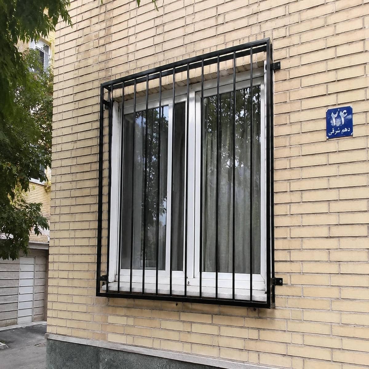 حفاظ پنجره ساده آهنی مرکز فروش حفاظ پنجره ساده با قیمت مناسب برای ضمانت گارانتی و قرارداد نصب