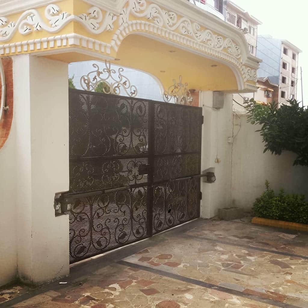 جک درب پارکینگ بازویی مشکی در خرم آباد