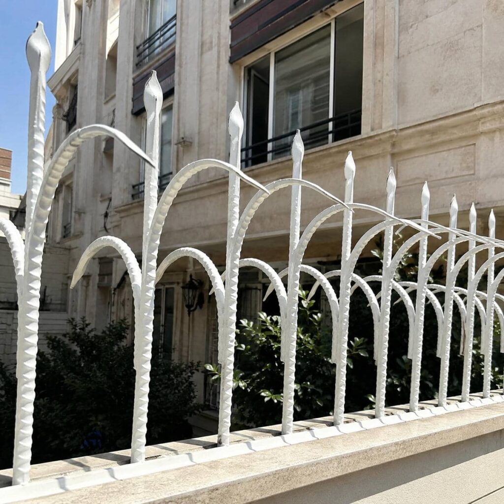 حفاظ دیوار سرنیزه ای فلزی اهواز