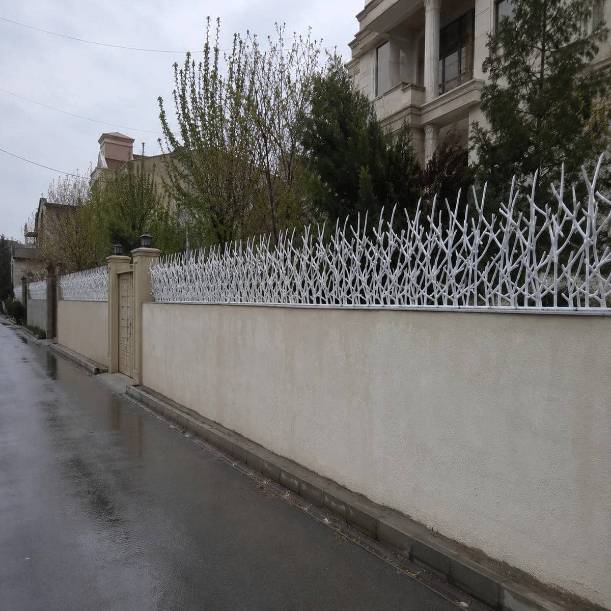 حفاظ دیوار شاخ گوزنی فلزی در یزد