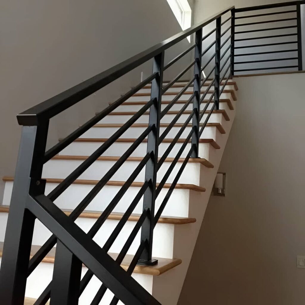 نرده راه پله فرفورژه با پوشش مات