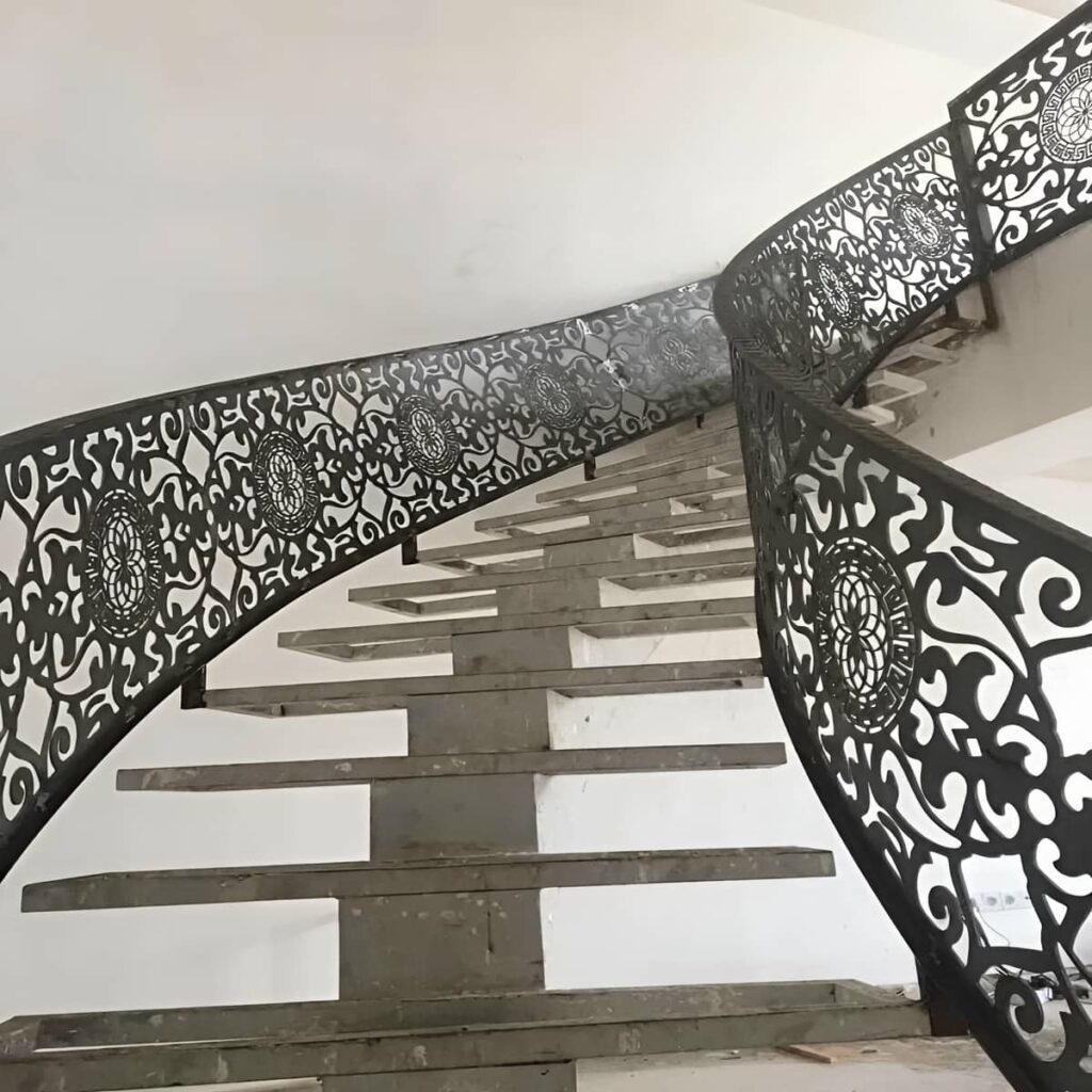 نرده راه پله مدرن برای دوبلکس در خرم آباد نرده راه پله مدرن برای دوبلکس در خرم آباد