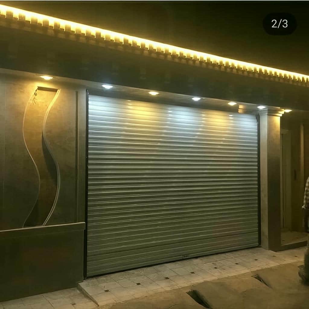 کرکره برقی فولادی مشکی برای پارکینگ