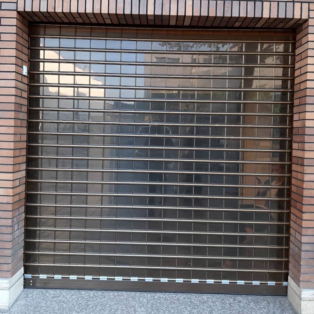 کرکره برقی نصب شده در تبریز برای پارکینگ کرکره برقی نصب شده در تبریز برای پارکینگ
