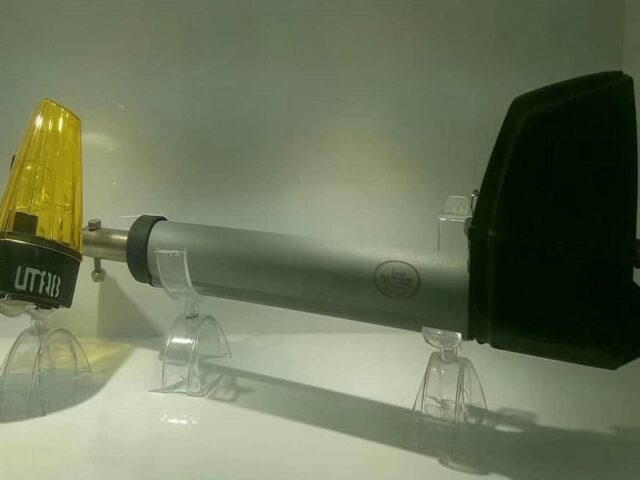 جک درب پارکینگ بازویی مشکی در استان خراسان جنوبی مرکز تخصصی فروش جک درب پارکینگ در استان خراسان جنوبی