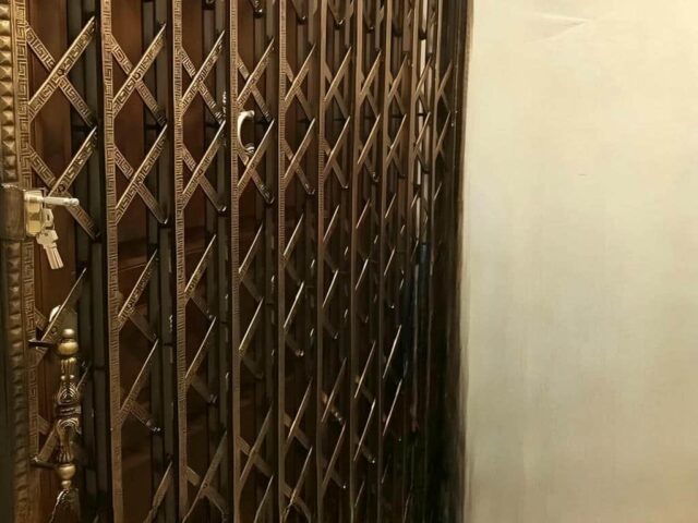 مرکز فروش تخصصی حفاظ درب آکاردئونی در استان قزوین