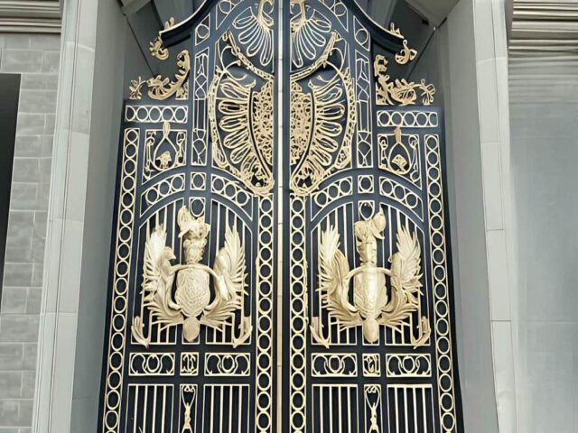 درب حیاط فلزی ساده در استان آذربایجان غربی مرکز تخصصی فروش درب حیاط در استان آذربایجان غربی