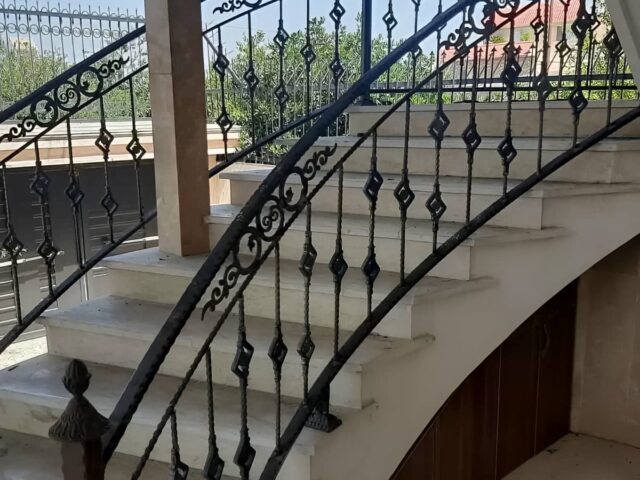 مرکز تخصصی عرضه نرده راه پله در استان گیلان
